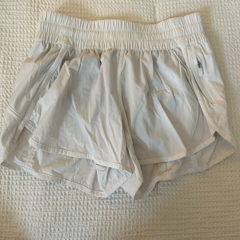 Lululemon Tracker Shorts Size 6